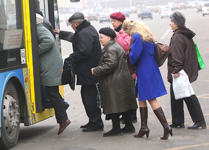 Льготы на проезд в транспорте украинцам выдадут деньгами – Рева