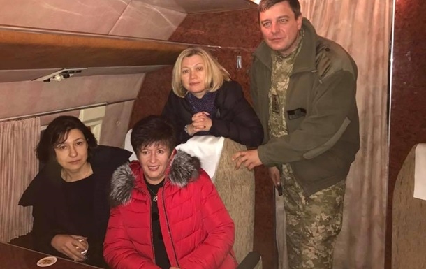 Украинская группа вылетела на Донбасс за пленными