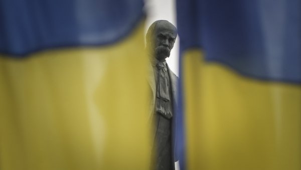 Каждый пятый украинец ожидает трудностей в 2018 году, - опрос 
