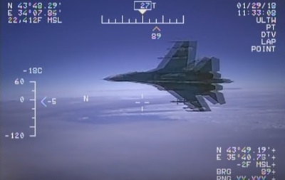 Появилось видео перехвата российским истребителем самолета США