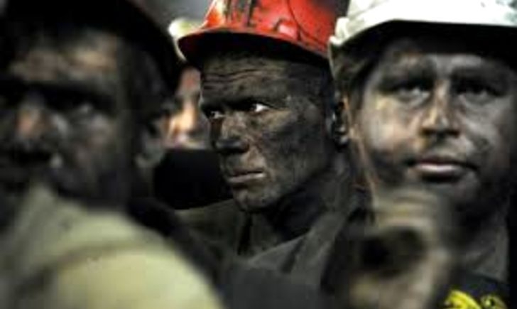На Луганщине обесточена шахта: под землей заблокированы 90 шахтеров