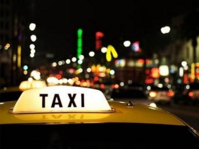 Вечером 31 декабря и в новогоднюю ночь такси в Николаеве увеличили тариф вдвое