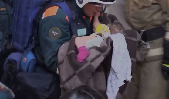 Врачи рассказали о состоянии ребенка, спасенного в Магнитогорске