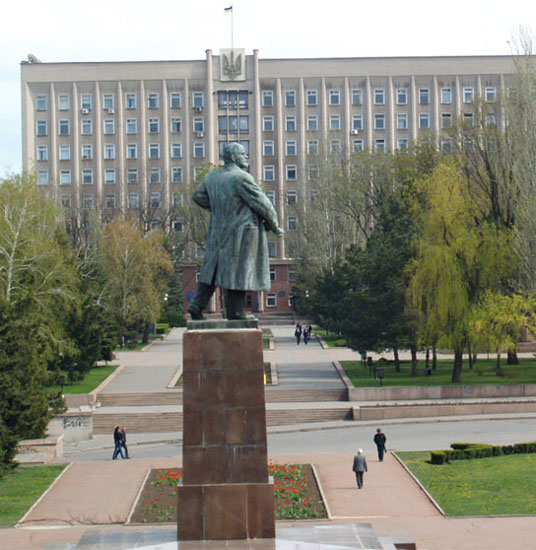 В Николаеве отреставрируют памятник Ленину?