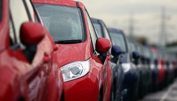 В Украине упростили процедуру продажи растаможенных авто