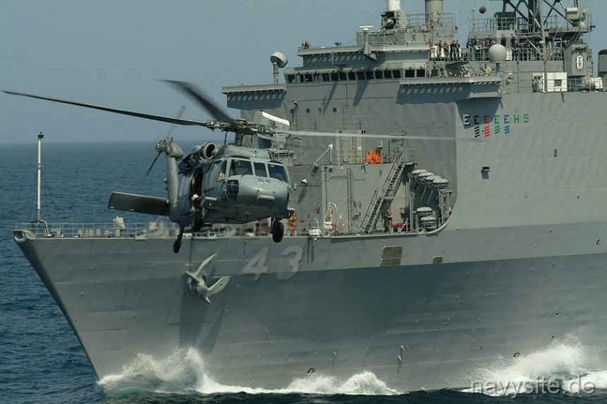 Американский десантный корабль с морскими пехотинцами вошел в Черное море