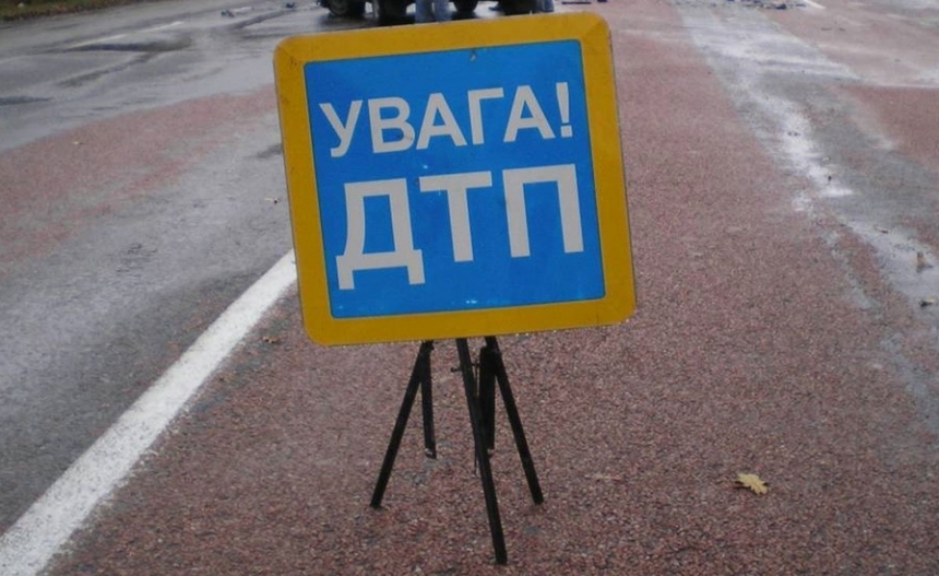 В Николаеве разыскивают свидетелей аварии, которая произошла на парковке ТРЦ
