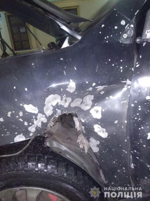 Стало известно, чью машину расстреляли из гранатомета на улице Днепра