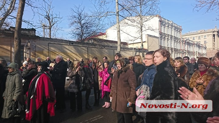 В Николаеве простились с бывшим директором русского театра, депутатом Кравченко