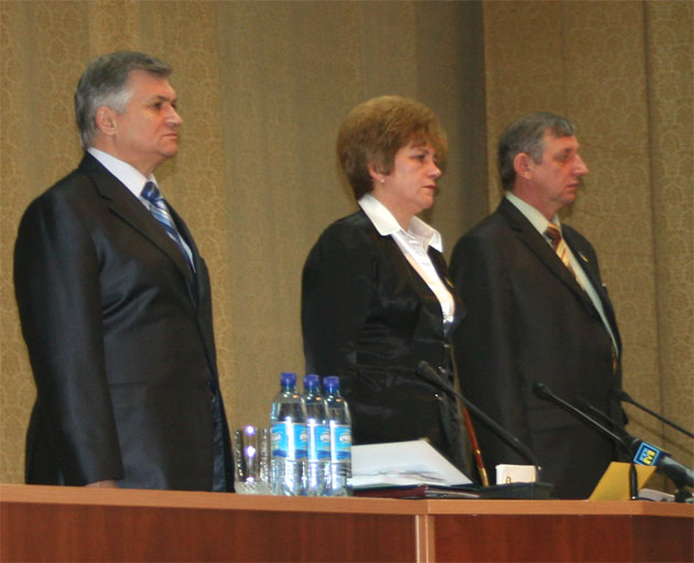 Во время обсуждения бюджета депутаты устроили Гаркуше "головомойку"
