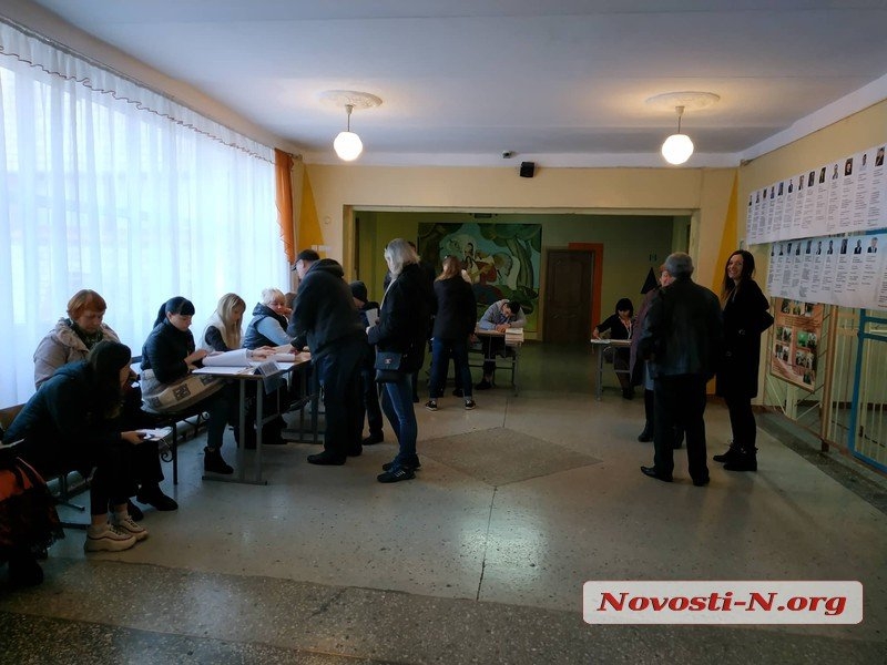 В Николаеве на участке заблокирован подсчёт голосов — потеряли один бюллетень