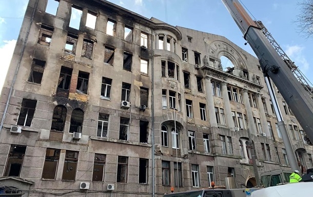 Пожар в Одессе: директору колледжа объявили подозрение