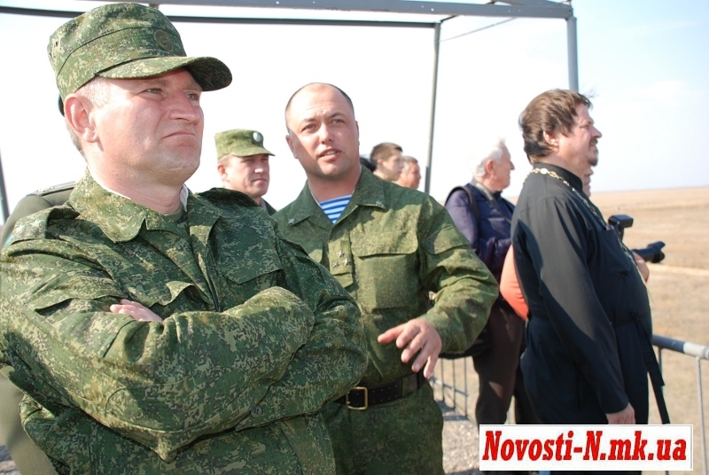 Учения братских народов: Миротворцы из Украины, Беларуси и России захватывали здание и освобождали населенный пункт от бандитов Учения братских народов: Миротворцы из Украины, Беларуси и России захватывали здание и освобождали населенный пункт от бандитов