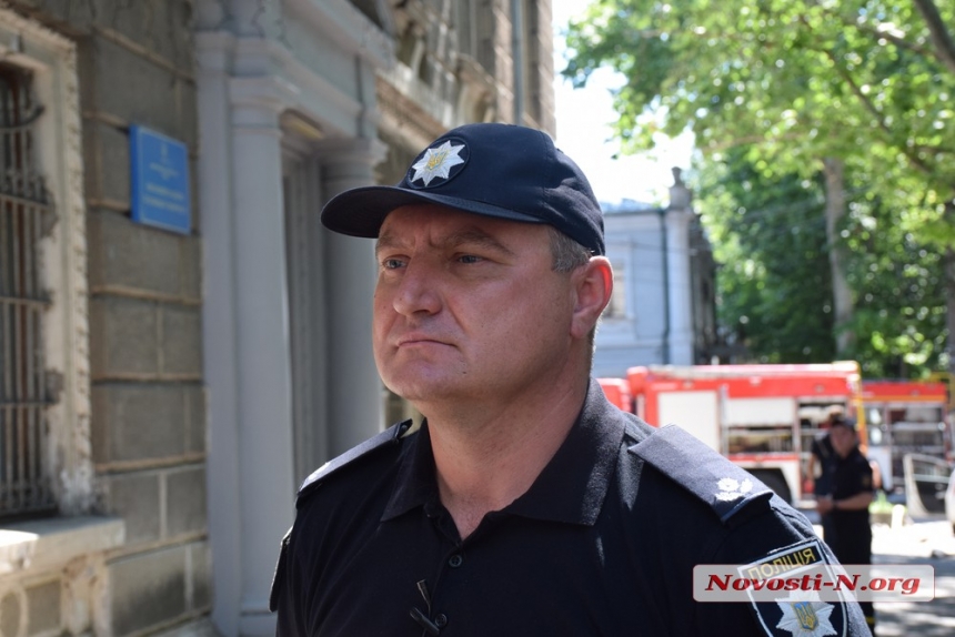 В Николаеве прошли учения: «горел» дворец культуры полиции. ФОТОРЕПОРТАЖ