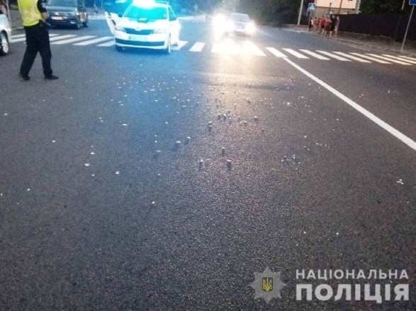 В Немирове пьяный водитель сбил женщину с ребенком и скрылся с места ДТП
