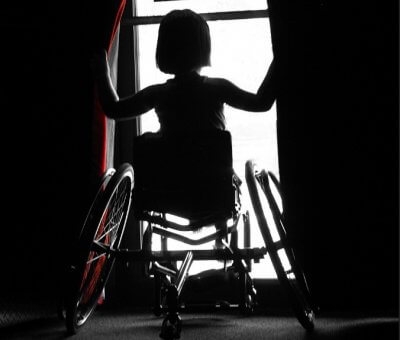 В Украине на уход за лицами с инвалидностью повысят надбавки
