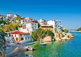 В МАУ объявили о возобновлении авиасообщения с курортами Греции