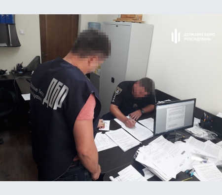 Избил в отделении полиции: в Николаеве участкового подозревают в превышении полномочий