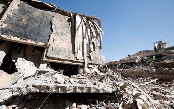 Саудовская Аравия нанесла авиаудар по тюрьме в Йемене: больше сотни жертв