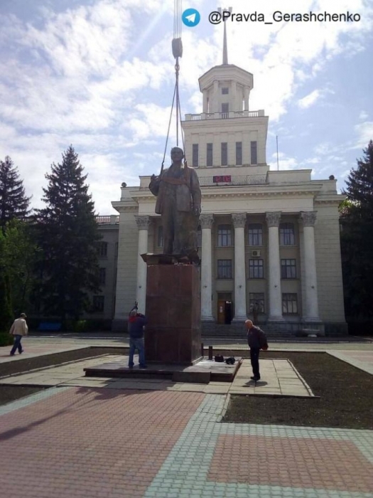 В Новой Каховке оккупанты установили памятник Ленину
