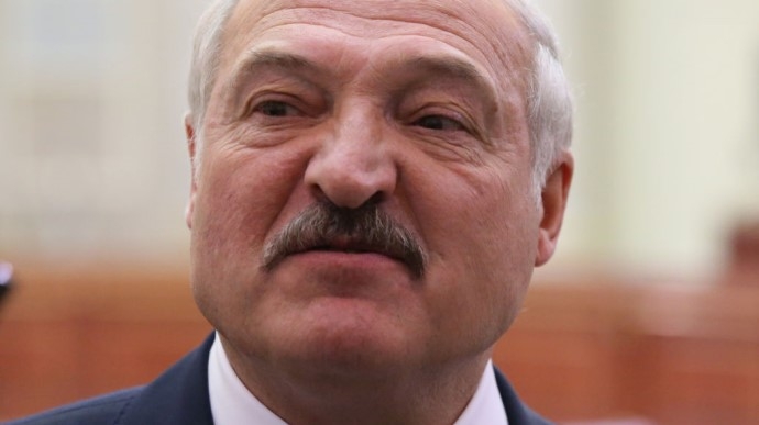 Лукашенко дозволив собі вічно залишатись у парламенті Білорусі - як Путін