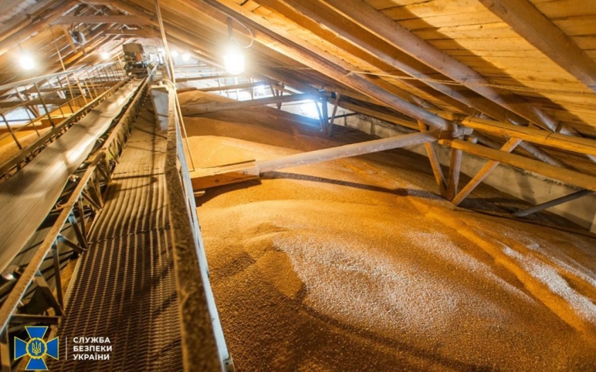 СБУ ликвидировала схему хищения зерна, к которой причастны таможенники