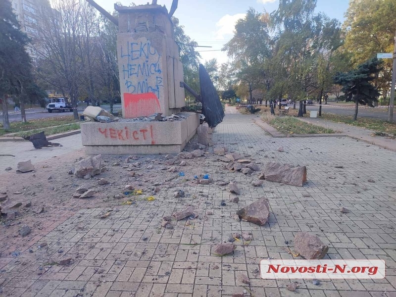 «Вызывал возмущение у некоторых граждан»: Любаров о взорванном в Николаеве памятнике милиционерам