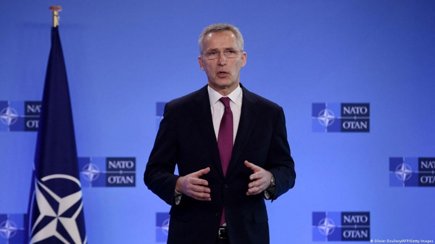 Новая военная помощь позволит Украине наступать, - Генсек НАТО