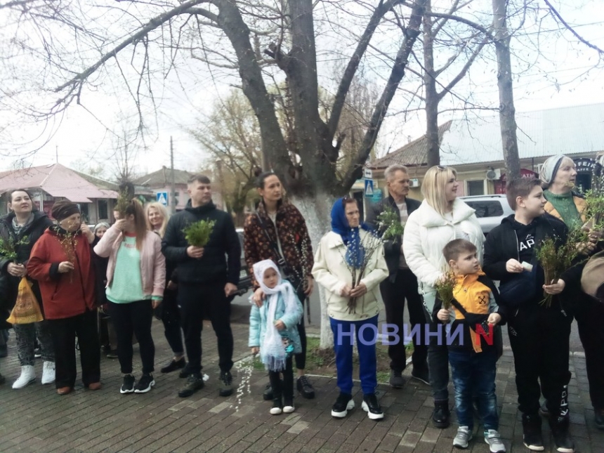 У Миколаєві православні святкують Вербну неділю (фото)