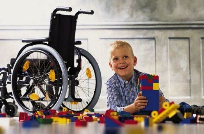 В Україні пропонують збільшити виплати з догляду за дитиною-інвалідом