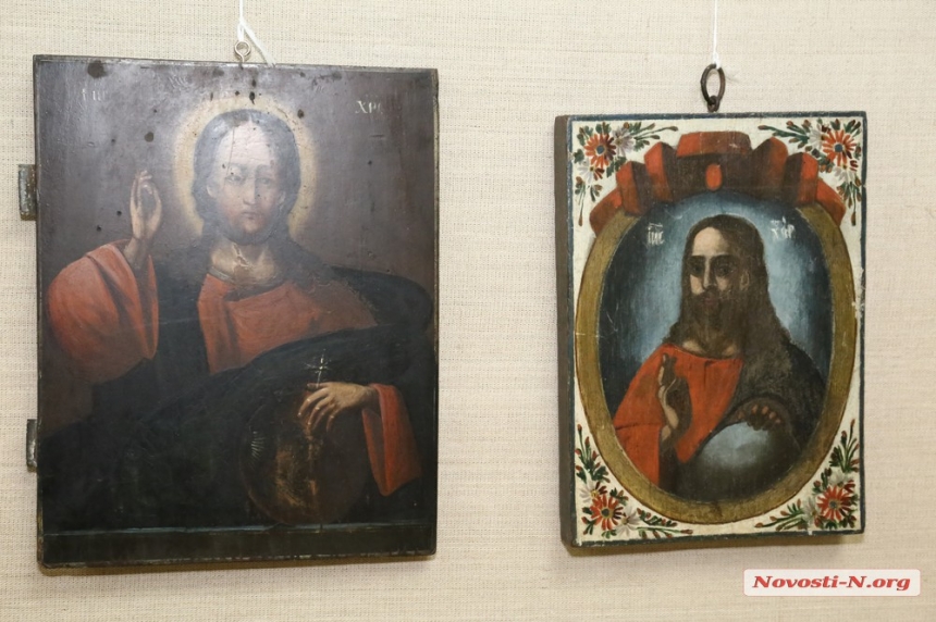 «В єднанні з Богом»: в Николаевском музее открылась выставка икон и культовой живописи (фоторепортаж)