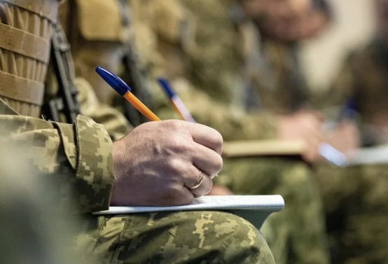 Юрист успокоил украинцев по поводу реестра военнообязанных