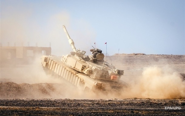 Украинцы уже осваивают танки Abrams, - Резников