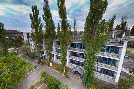 У Миколаєві продають завод, а в Очакові базу відпочинку (фото)
