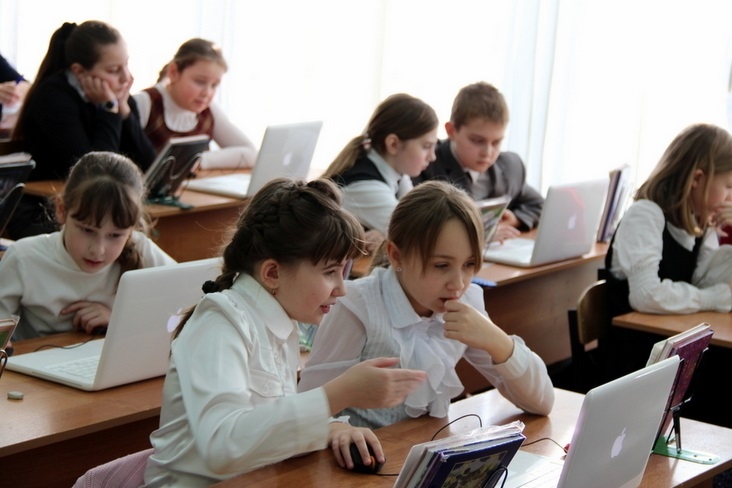 Більше половини українських дітей у Польщі не навчаються у місцевих школах