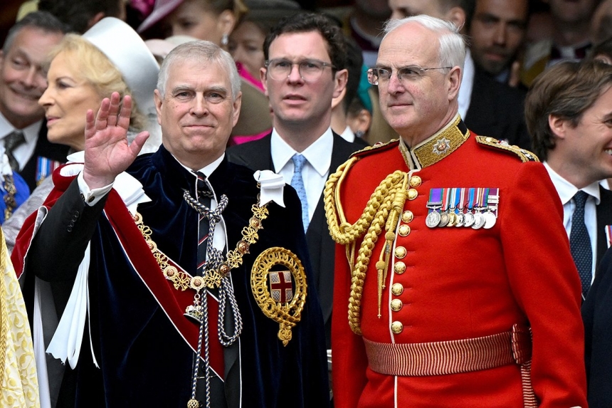 Тысячи гостей и митинги антимонархистов: как проходила коронация Чарльза III в Лондоне (фото)