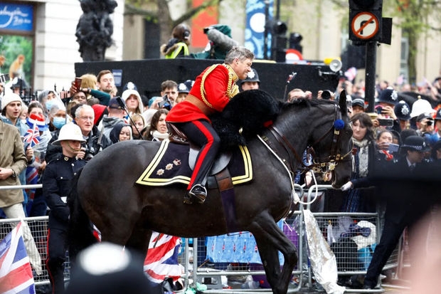 На коронации Карла III лошадь напала на зрителей (видео)