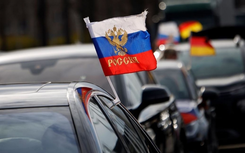 Суд Берлина все же запретил демонстрацию российских флагов 9 мая