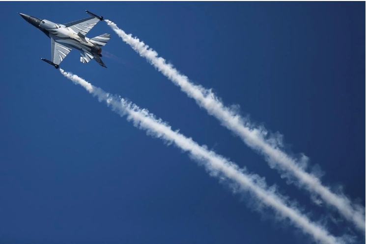 Україні можуть передати F-16, але без деяких деталей, – президент