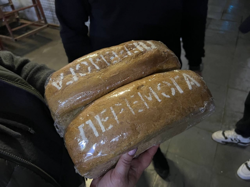 Николаевцы будут с хлебом, несмотря на ночной удар по хлебозаводу