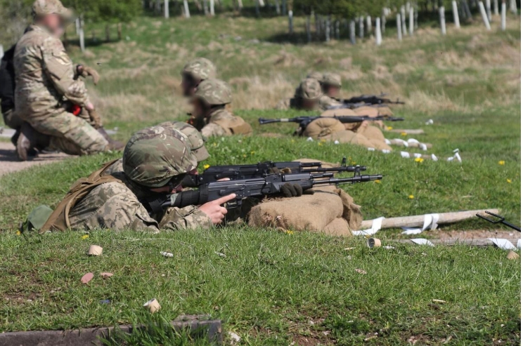 Украинские бойцы отрабатывают в Британии наступательный и оборонительный бой