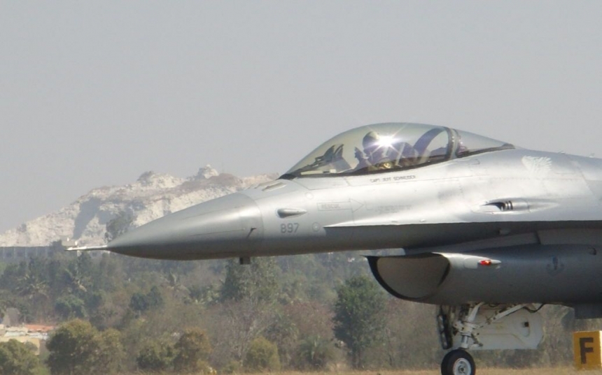 Белый дом позволит поставлять в Украину истребители F-16 – CNN