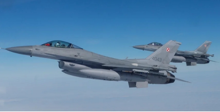 Украина может получить несколько десятков F-16
