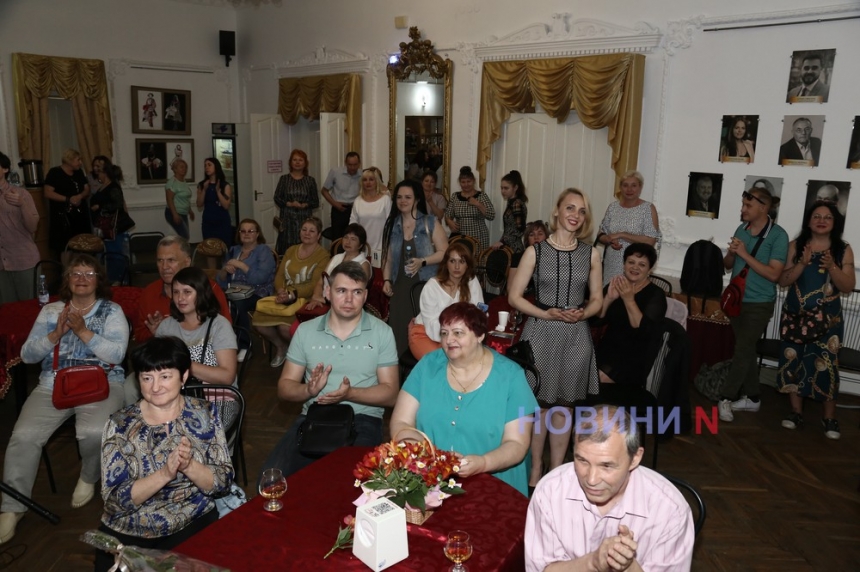 От сердца к сердцу: в Николаеве состоялся концерт артистки филармонии  Антонины Лавровой (фоторепортаж)