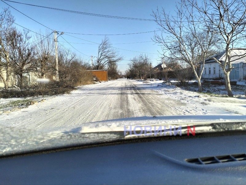 Снег и гололед в Николаеве: на дорогах «каша», но коллапса нет (фото)