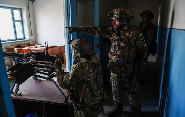 Воины ССО под Донецком уничтожили наблюдательный пункт врага (видео)