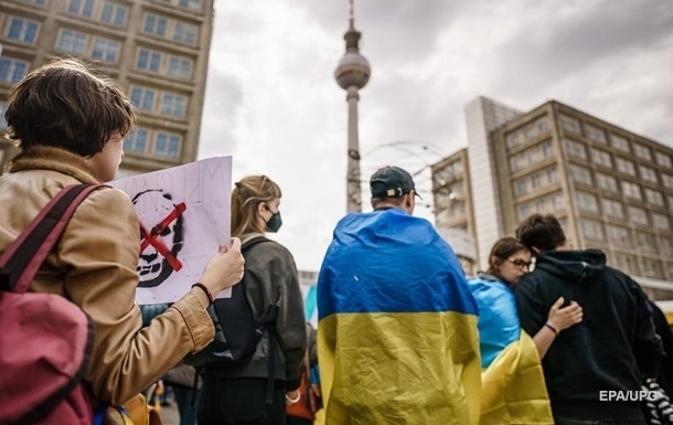 Більшість біженців у Німеччині не планують повертатися до України, - опитування