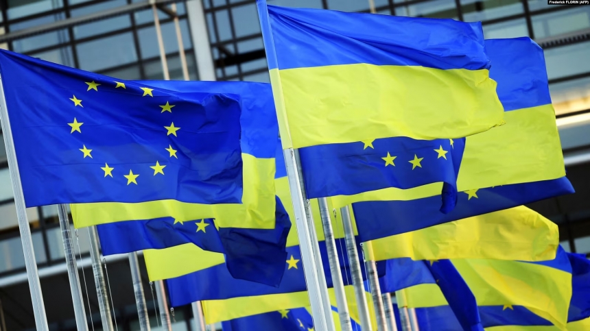 ЕС утвердил 5 миллиардов евро на оружие для Украины