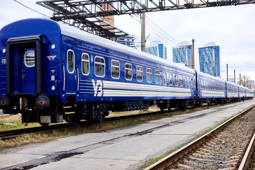 В преддверии каникул в Украине запустили дополнительные поезда