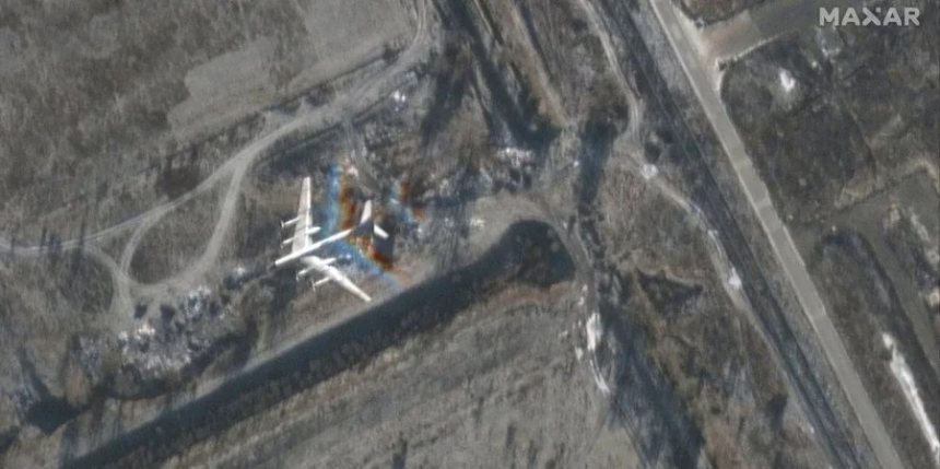 Энгельс, где расположен военный аэродром РФ, атаковали БПЛА (видео)